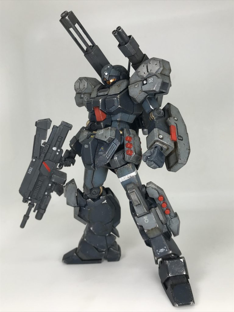 ジェスタキャノン単体無塗装パチ組→マーキングシール&デカール貼り→つや消しスプレー→数年放置…→成形色を活かしたお手軽ウェザリング赤色とメタル系の差し色以外は無塗装です