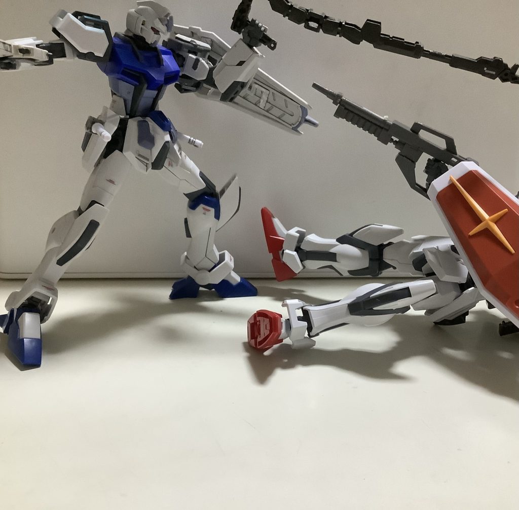 Pストライク「さて、もう一回この斧を振り下ろしたらどうなるか、楽しみだな」