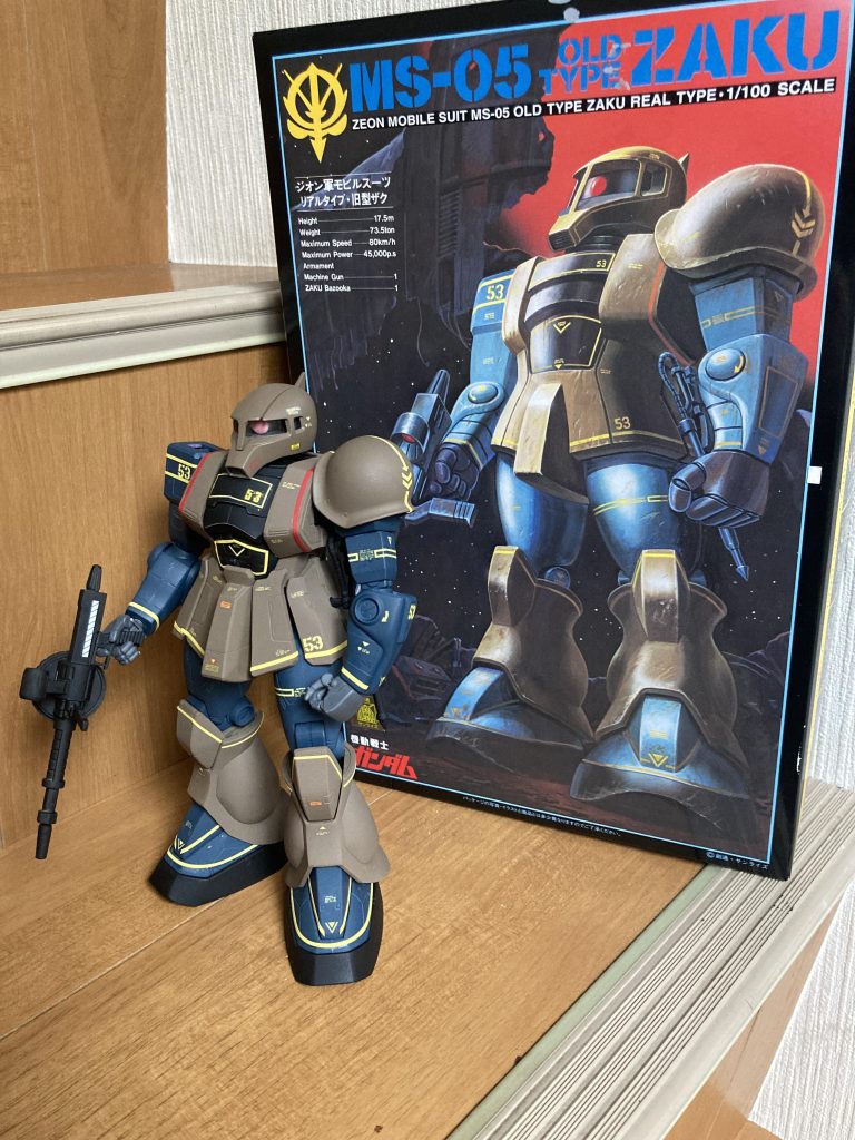 箱絵の右肘の関節、曲がり方おかしいですよね💦