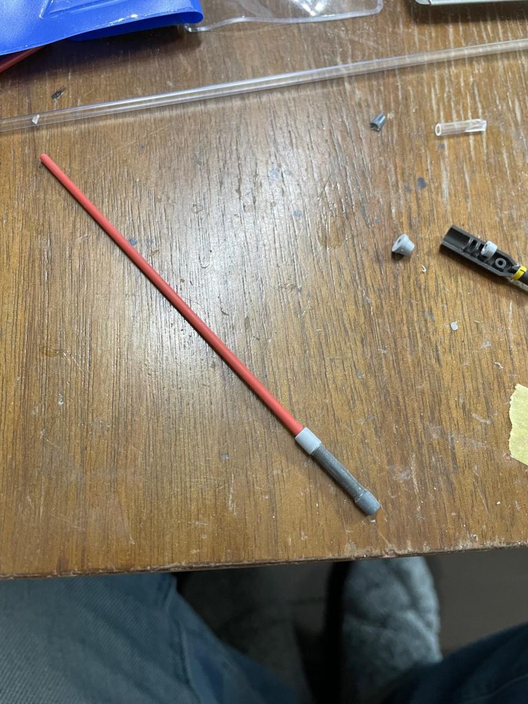 ヒートサーベルの柄を失くしたので自作しています。動力パイプ嫌だから次はガンダム系作ろうかな、と思ってますw