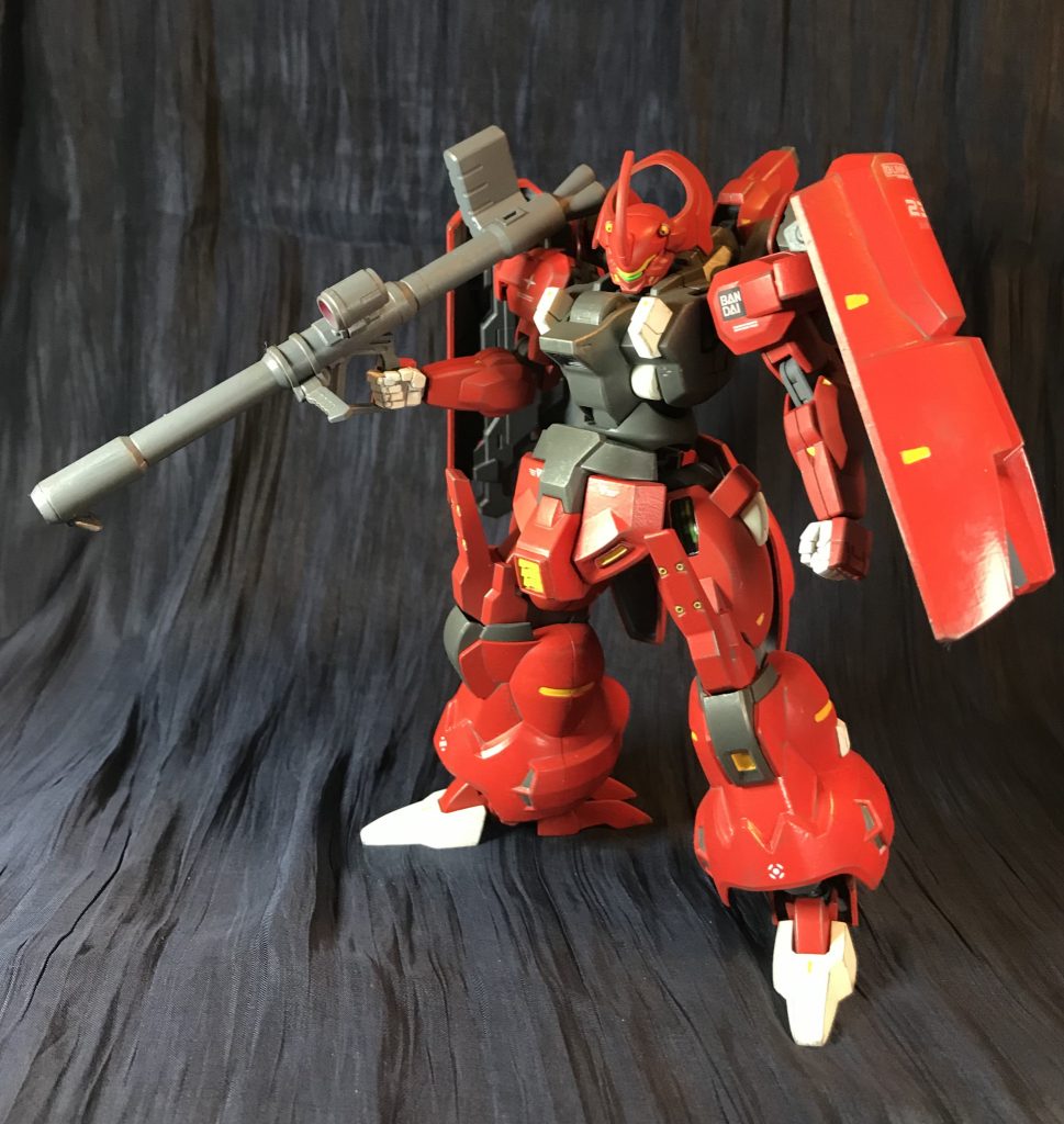 やっと手に入れたダリルバルデでしたがジオン系な体型にしたくなりディランザを買い足しミキシング。かなり強いけど無双する程無敵ではないようなバランスにまとめました。