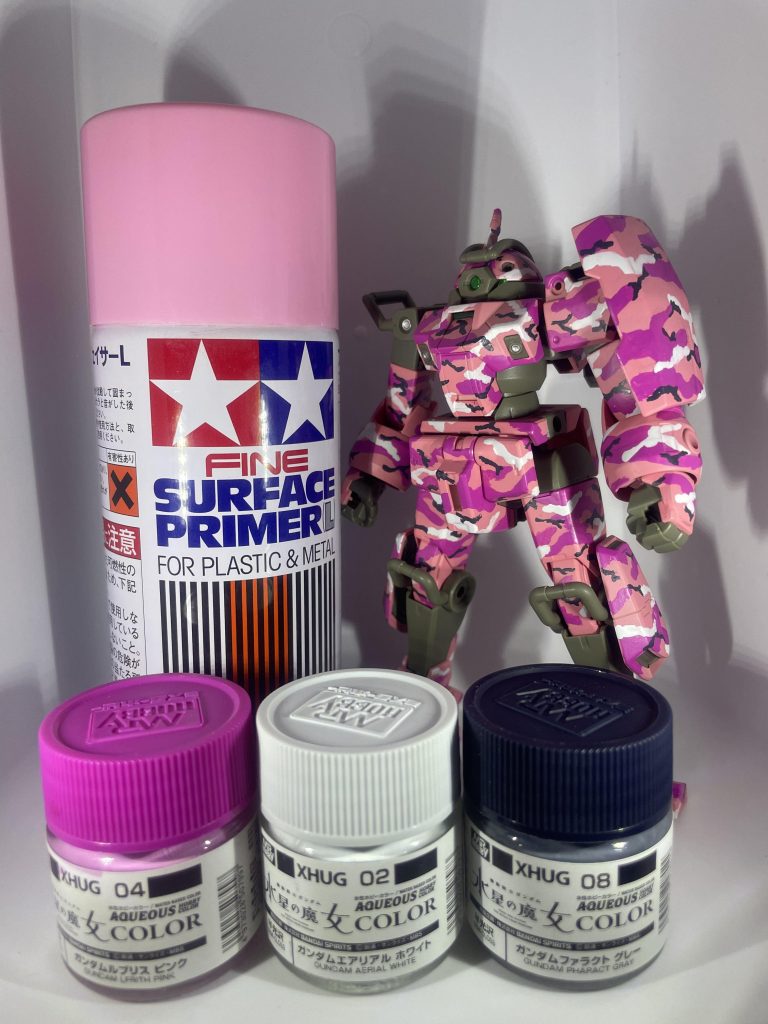最後に、使用した塗料たちと一緒に。ご覧頂きありがとうございました♪♪