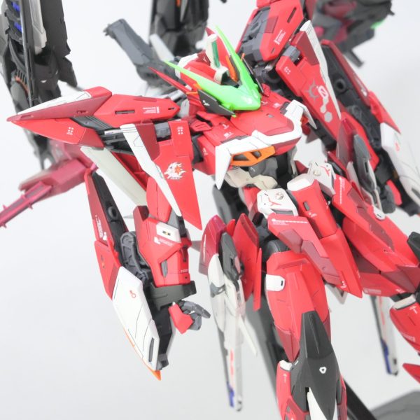 エクリプスガンダム　アレックス.ディノ専用機