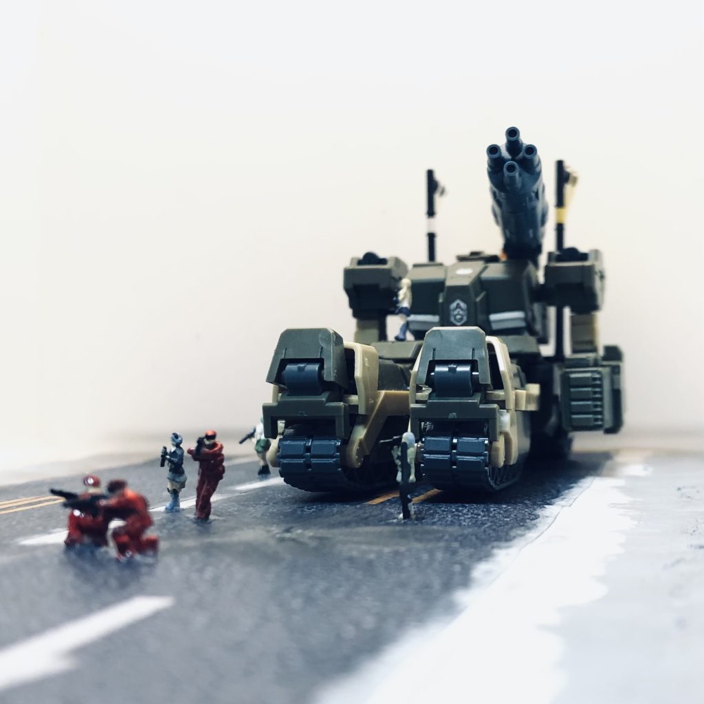 こうして見るとギガンティックドライブの要塞機グラングみたいっすね(誰がわかるねん)次はお盆に向けてスポーツカーを作りたいと思っているので少しお休みです⛱  今回も最後までご覧いただきありがとうございました🙇♂️