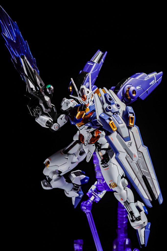 分離するとはいえ、シールドの造形がスゴイ！