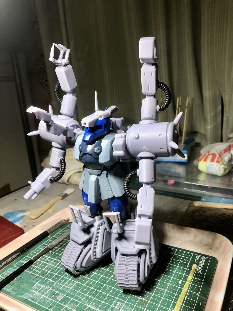 迷走中その1キャトルをイメージした補給機を考えていましたが、まぁボツですwキャタピラはちゃんと回転しますよ!