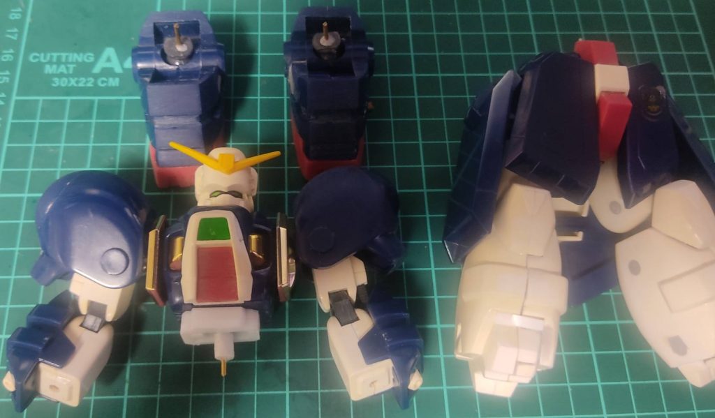 ボルトガンダム1/100–3枚目/制作者：えりぽ