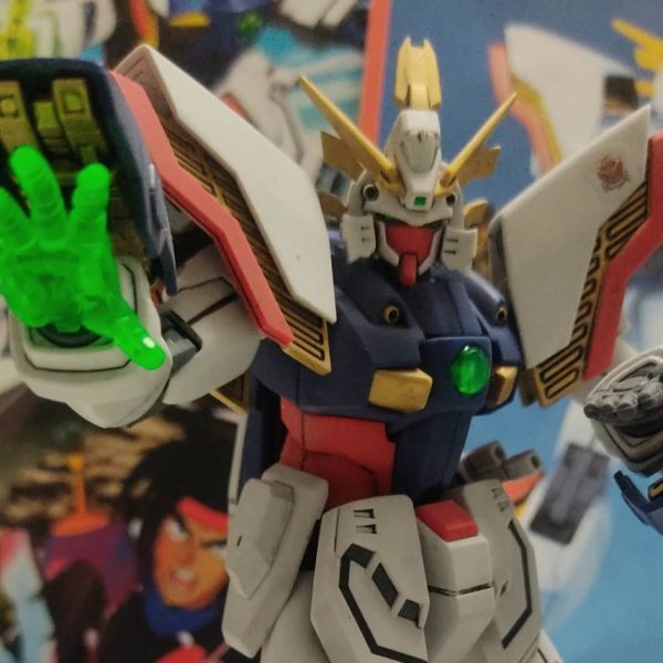 シャイニングガンダム