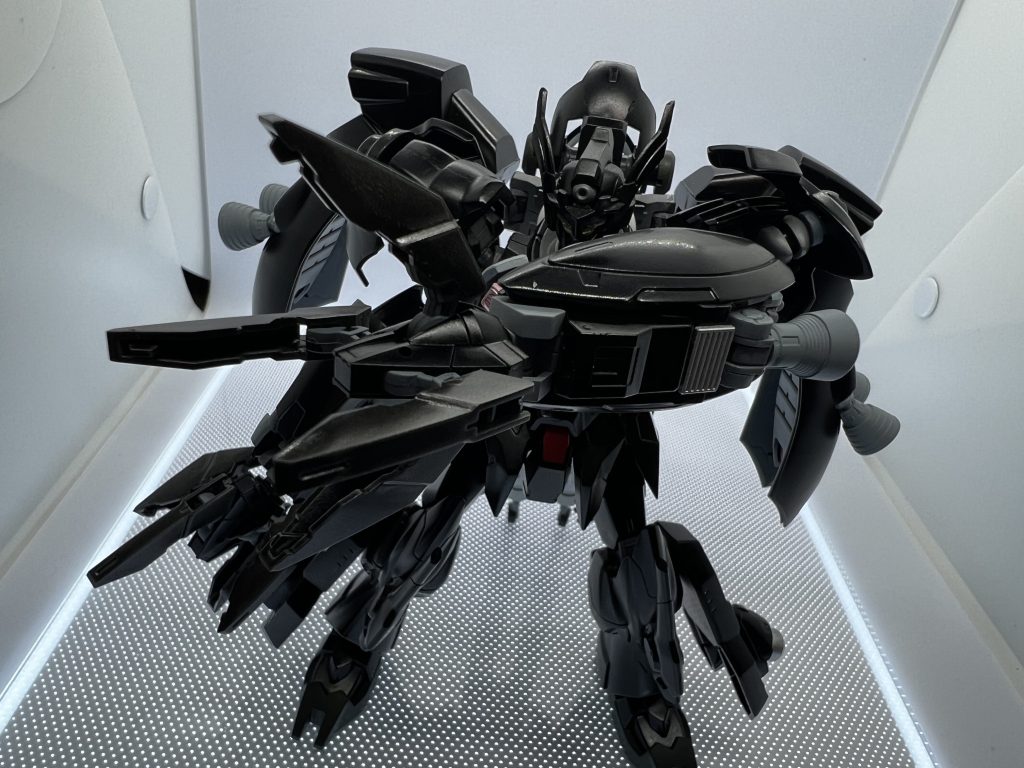 回転してドリルとして……内側からビーム刃が形成されて挟み切る……殴るなどパワーファイターとして戦えるモード