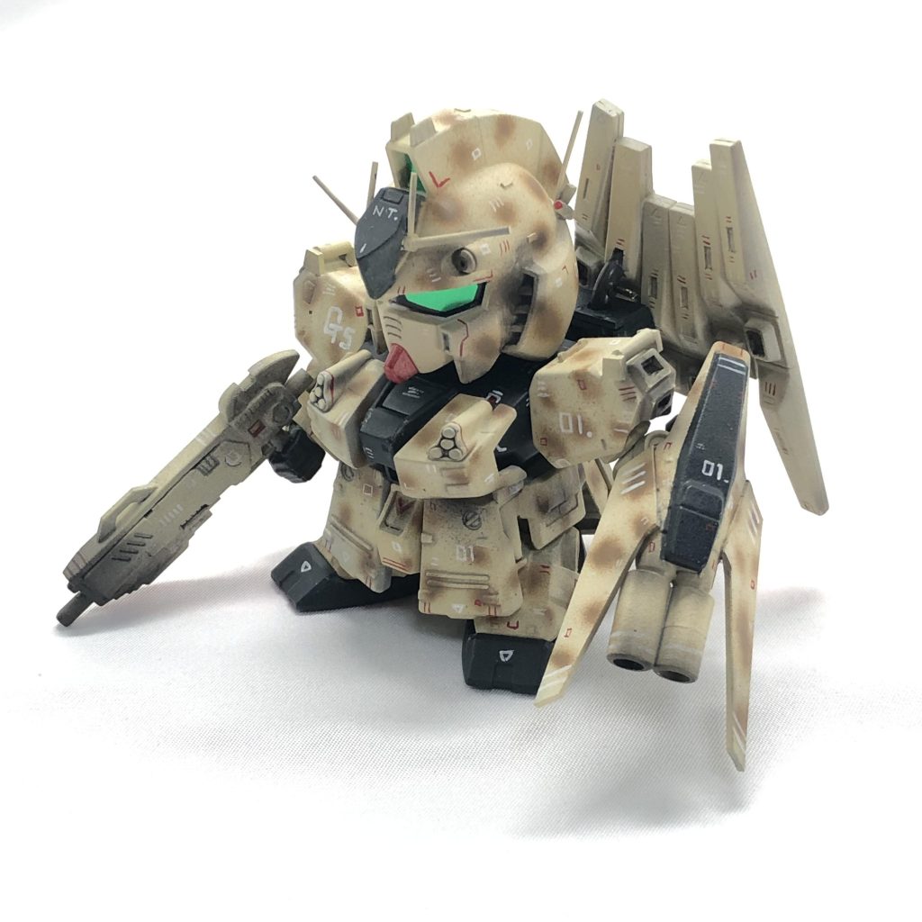 νガンダムHWSアナハイムが考案した地球連邦軍の試作型MS。第二時ネオ・ジオン紛争長期化に備え、かつて地球連邦軍が推進していたとされる「FSWS計画」に倣ってνガンダムに追加装備を施した機体で、言うなれば「フルアーマーνガンダム」である。