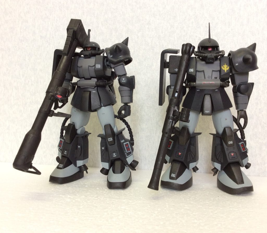 以前に投稿した旧キットの06Rと。