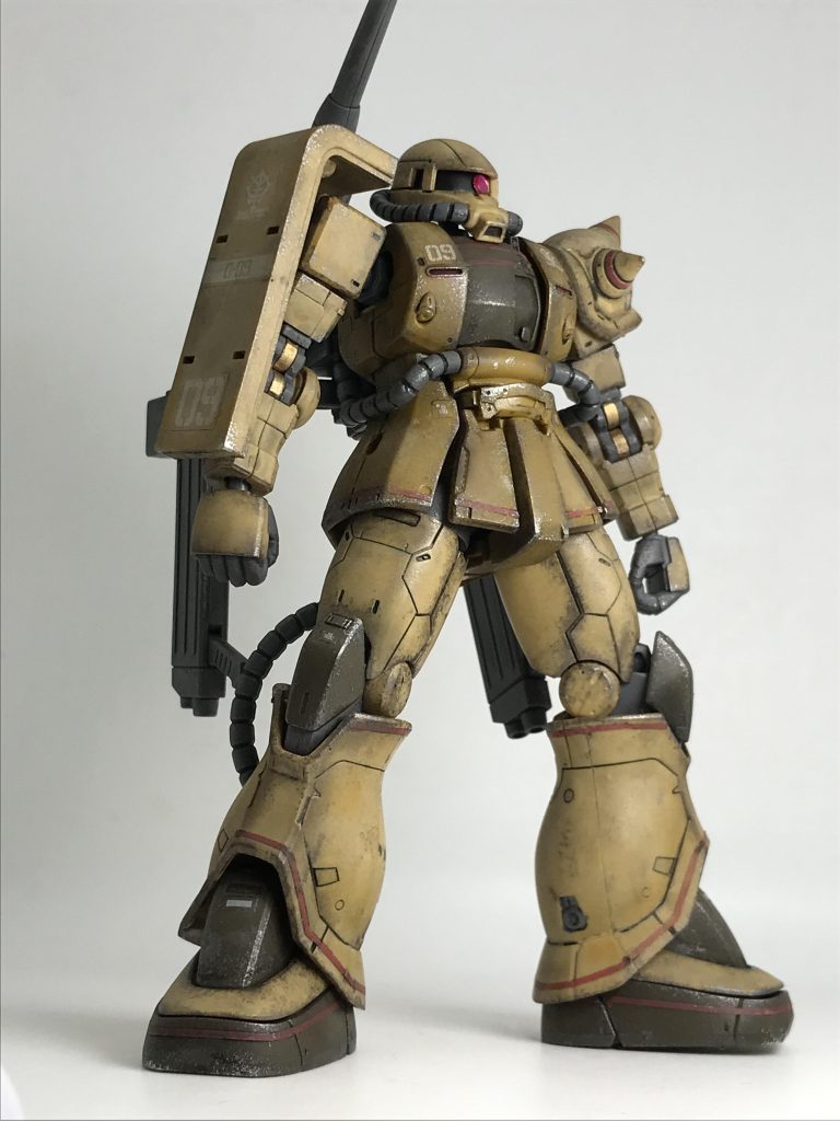 オリジンキットって見た目はカッコいいけど…可動域が広すぎて、素立ちポーズが付けにくいのが難点です私はMSは立ち姿が一番カッコいいと思っているので、tamama立ち♂さえ決まれば可動しなくてもよい派です🙄