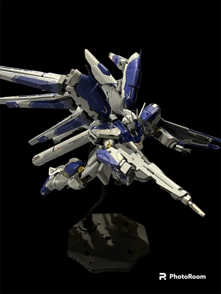 RG Hi-νガンダム–5枚目/制作者：takenocoon