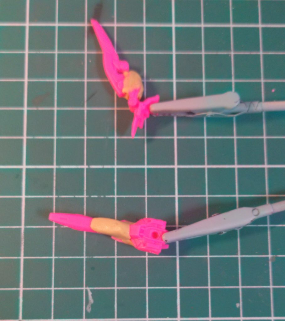 パテ盛って削って