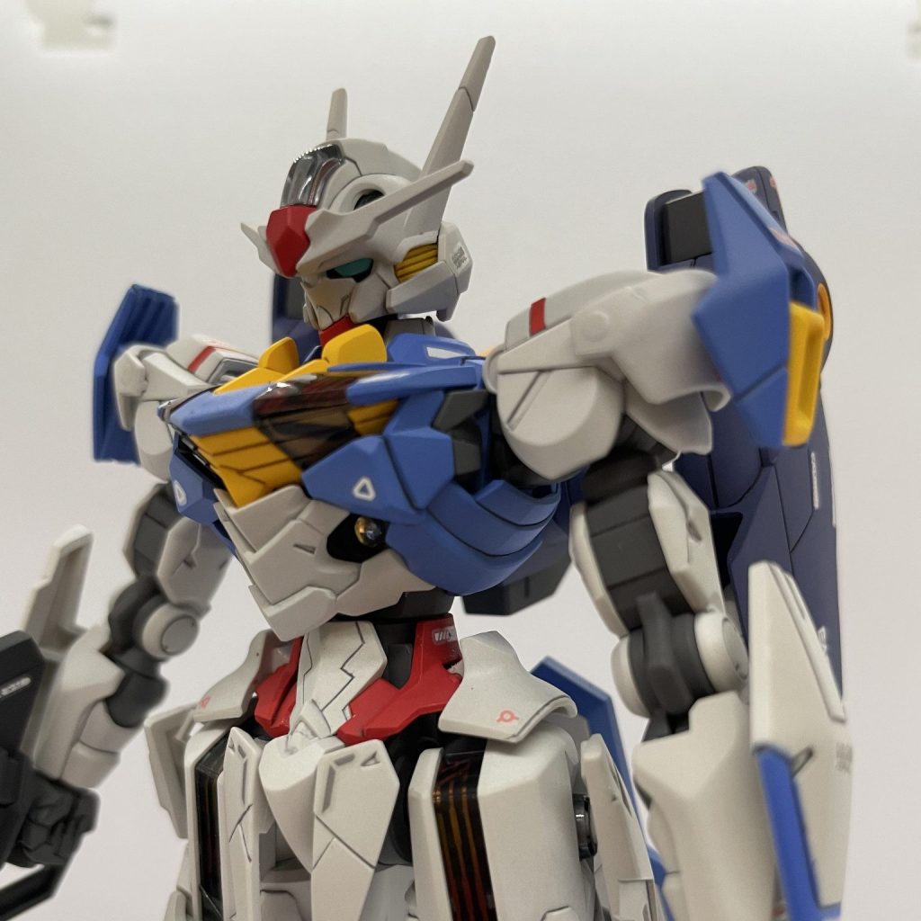 BANDAI - HGガンダムエアリアル&フライトユニット& MSコンテナ