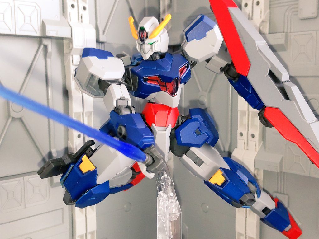 ビームサーベルで切り捨てる！