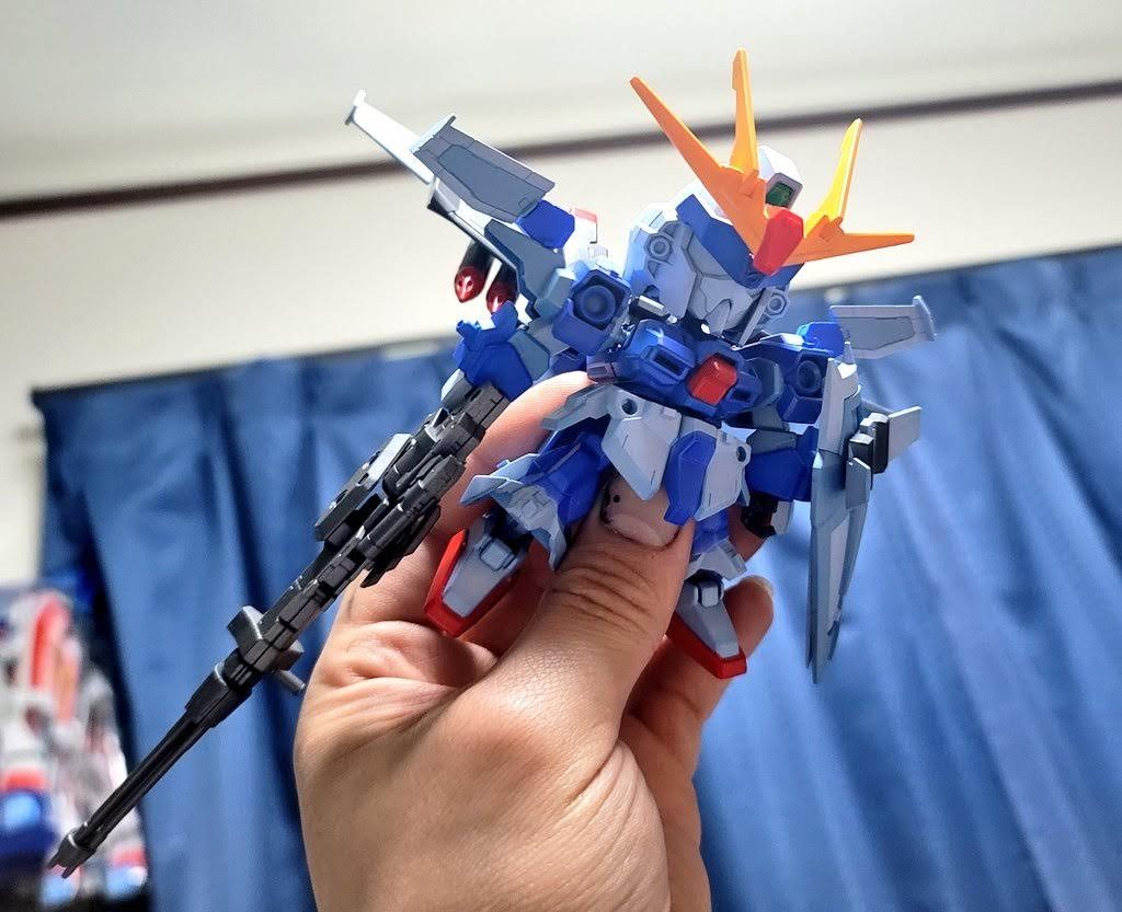 塗り分け前にテンション上がって遊んでる姿