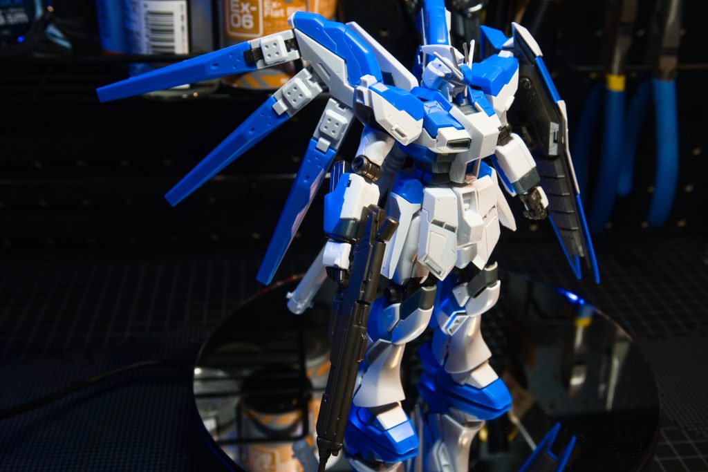 黒…ガイアカラーEXホワイト→ガイアカラーピュアブラック赤…クレオス_サザビーレッド白…ガイアカラーEXブラック→ガイアカラーEXホワイト黄…クレオス_カッパー+ガイアカラーブライトゴールド(1:1)トップコート…クレオスUVカットつや消しクリアーYoutubeもやってます！よろしければ見てやってください。https://youtu.be/5SWbxI9TvH4