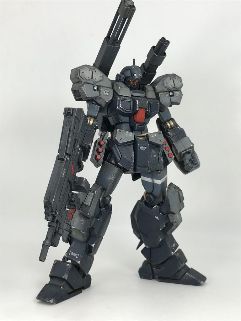 今回は私オリジナルの新しいウェザリング方法を試してみましたその名も…近距離つや消しスプレーぶっかけ技法