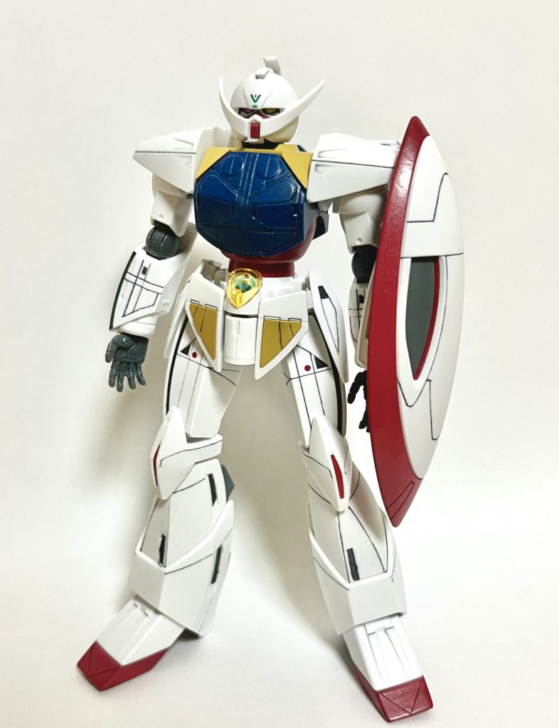 赤黄青は少し彩度低めに塗装。白とグレーは成型色です。分かりづらいですが爪先に新規モールドを彫りました。