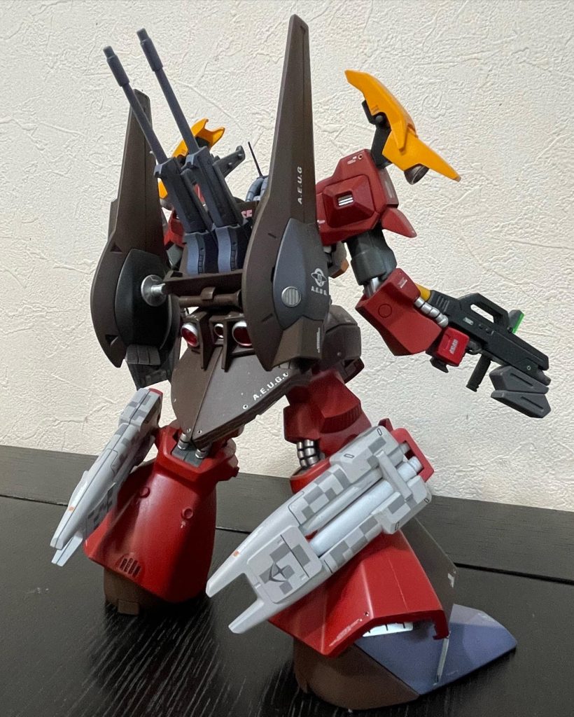 ミサイルポッドは、確かAKO製ヌーベル ジムⅢコンバージョンキットのモノですね。🤔