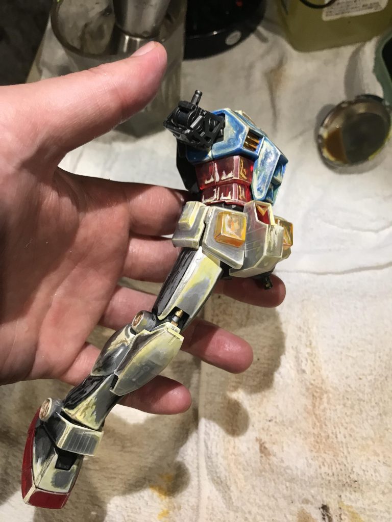 ハイライト、影入れの2段回目今回はハイライトがメインになるので4段位入れました。