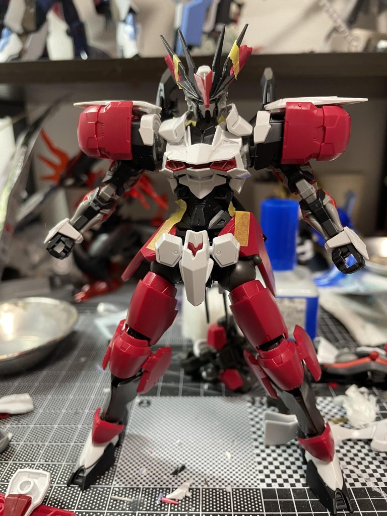 最初の案から、大分形が変わりました😅ただくっつけるよりもプラ板工作頑張ろうと思って最終的な形に。その分表面処理の難易度がぶち上がることに、、、