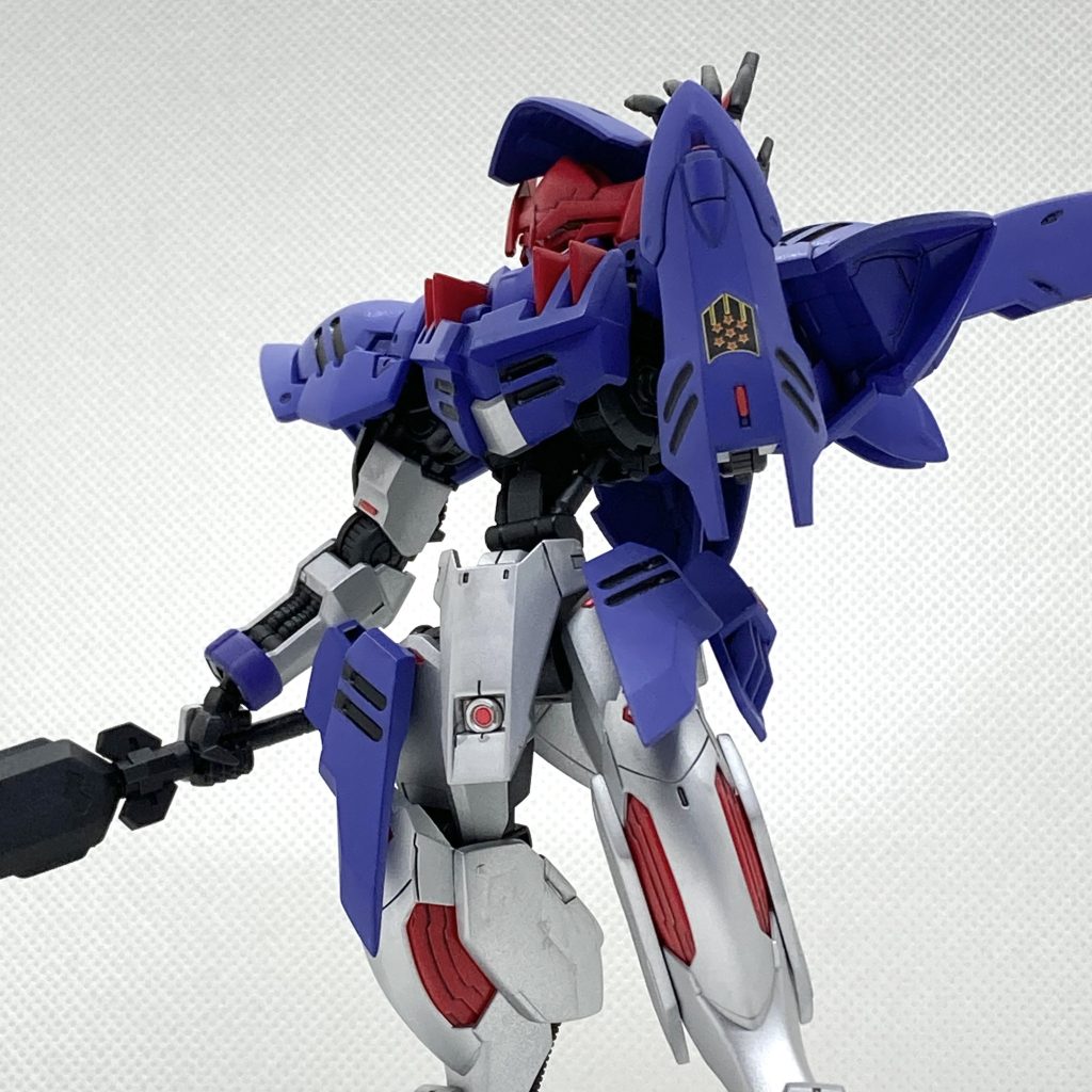 細かいところの赤い部分はメタリック3dシールを使ってます。