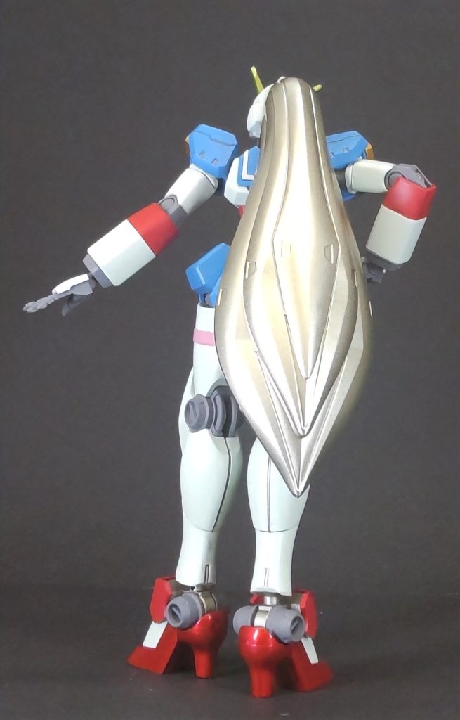 HG ノーベルガンダム–3枚目/制作者：三代目和菓子屋