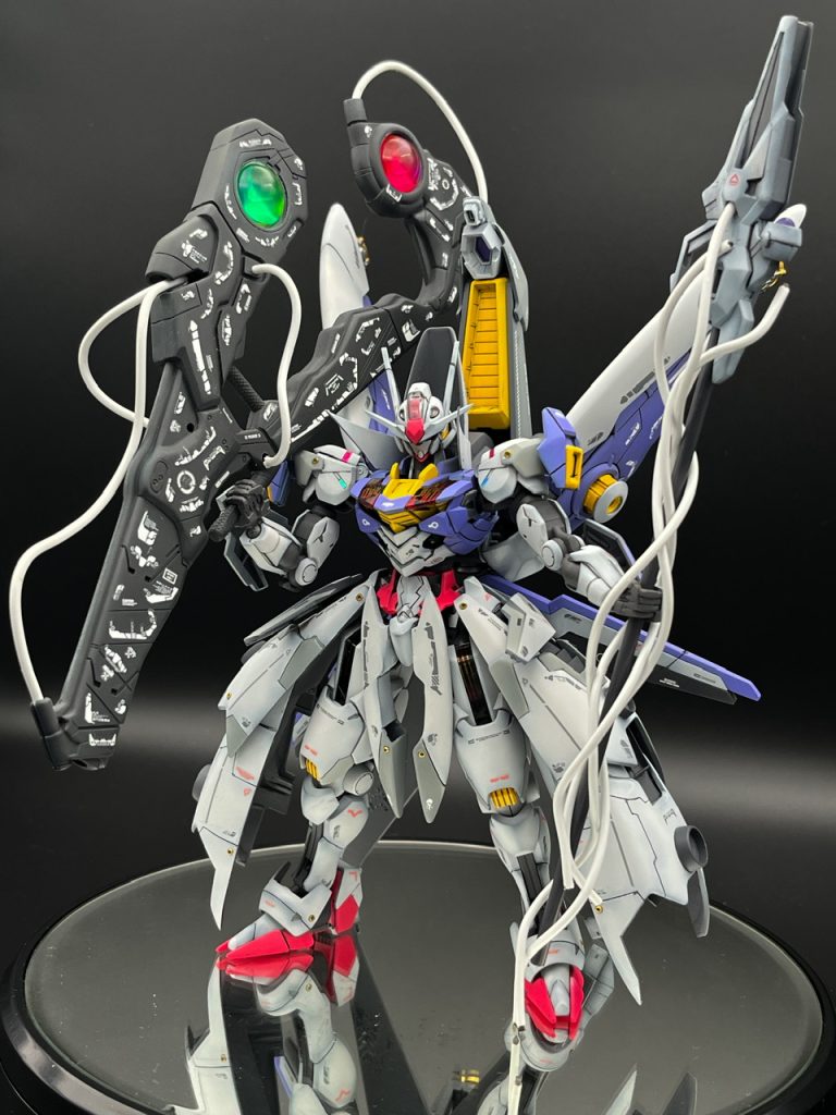 ▲武装について両手にそれぞれタイプの異なる『魔法の杖』を装備させましたので設定をご紹介。・右手の杖『ヨルムン・ガンド・アーム』メインウェポンの巨大魔導杖。世界を支える大蛇の象徴。敵味方問わずガンダムの呪いを撒き散らす特級呪物。人を呪って進めば穴二つ。