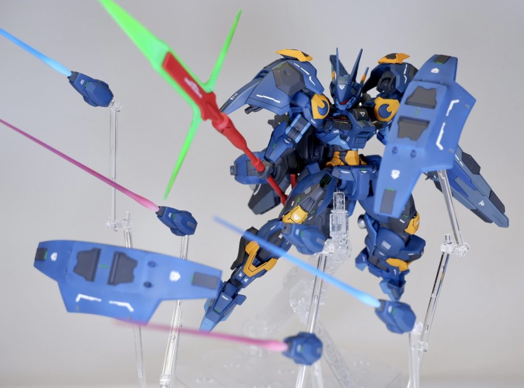 肩をディランザのバインダーに変えたので、元々のアンビカーもバックパックへマウント出来る様にしました！