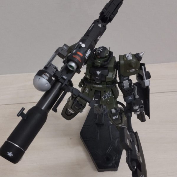 重装備ザク高機動型