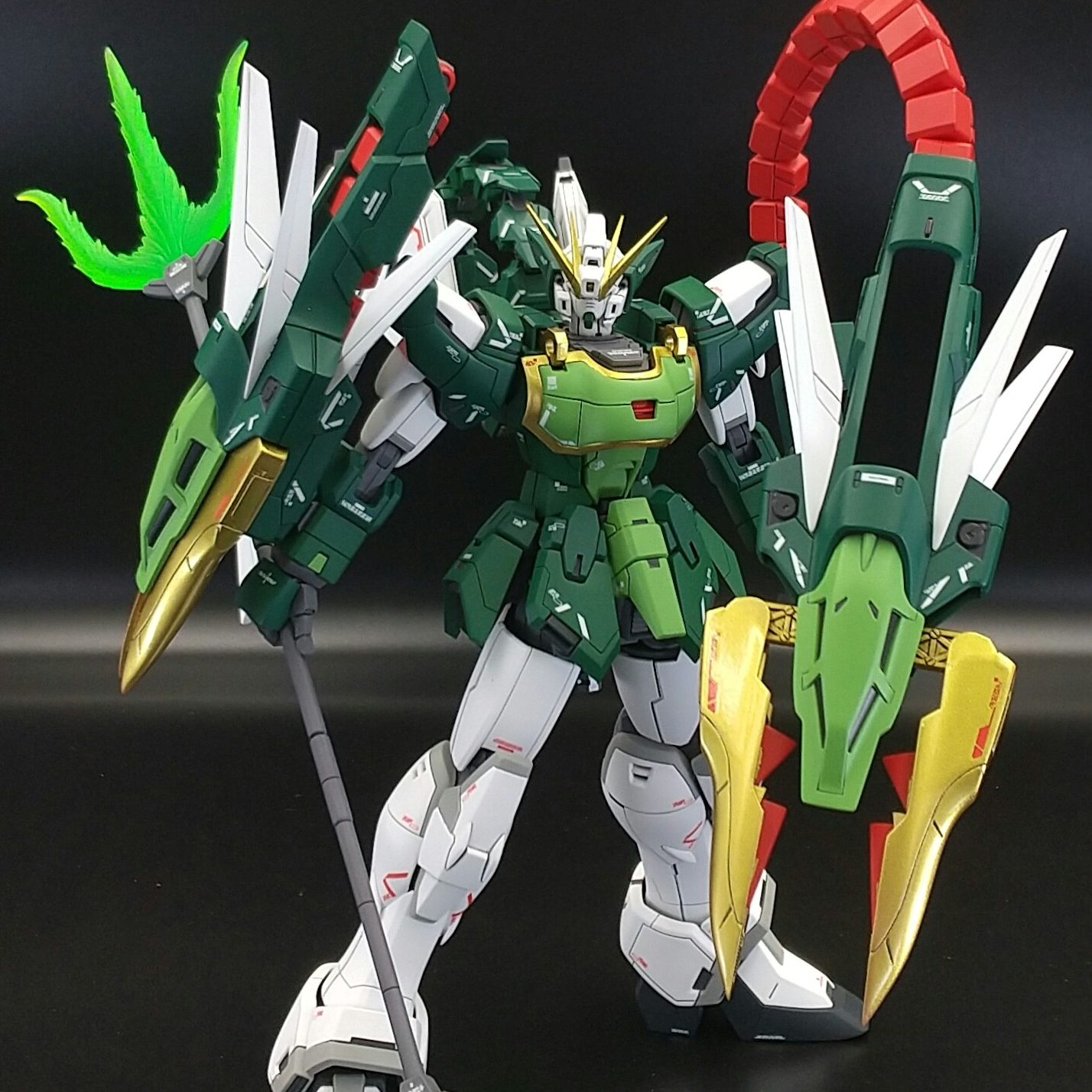 MGアルトロンガンダム+フーティエ装備+MGウイングガンダムゼロEWVer.KA