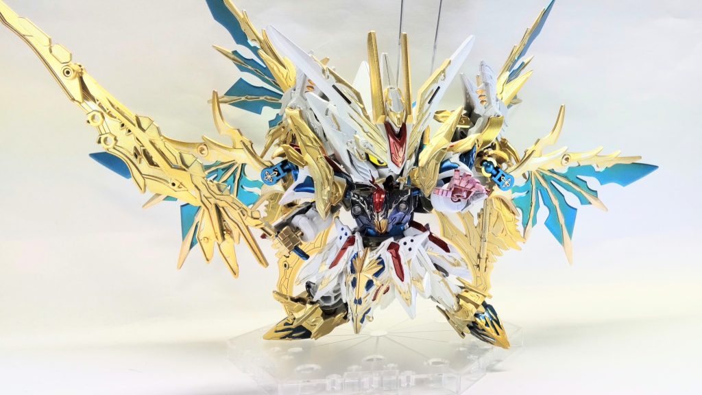 最後はお気に入りの１枚で元キットが２色のゴールドで構成されているのを受けて、本体はイエローゴールド、エングレービングはホワイトゴールドで塗り分けているのが小さなこだわりです。写真じゃ分かりにくいな〜😓〈今回の使用マーカー〉ニューホワイト、イエローゴールド、ホワイトゴールド、ロイヤルメタレッド、コスモメタブルー、メタリックダークブルー、トランザムホロレッド最後までご覧いただきありがとうございました❗