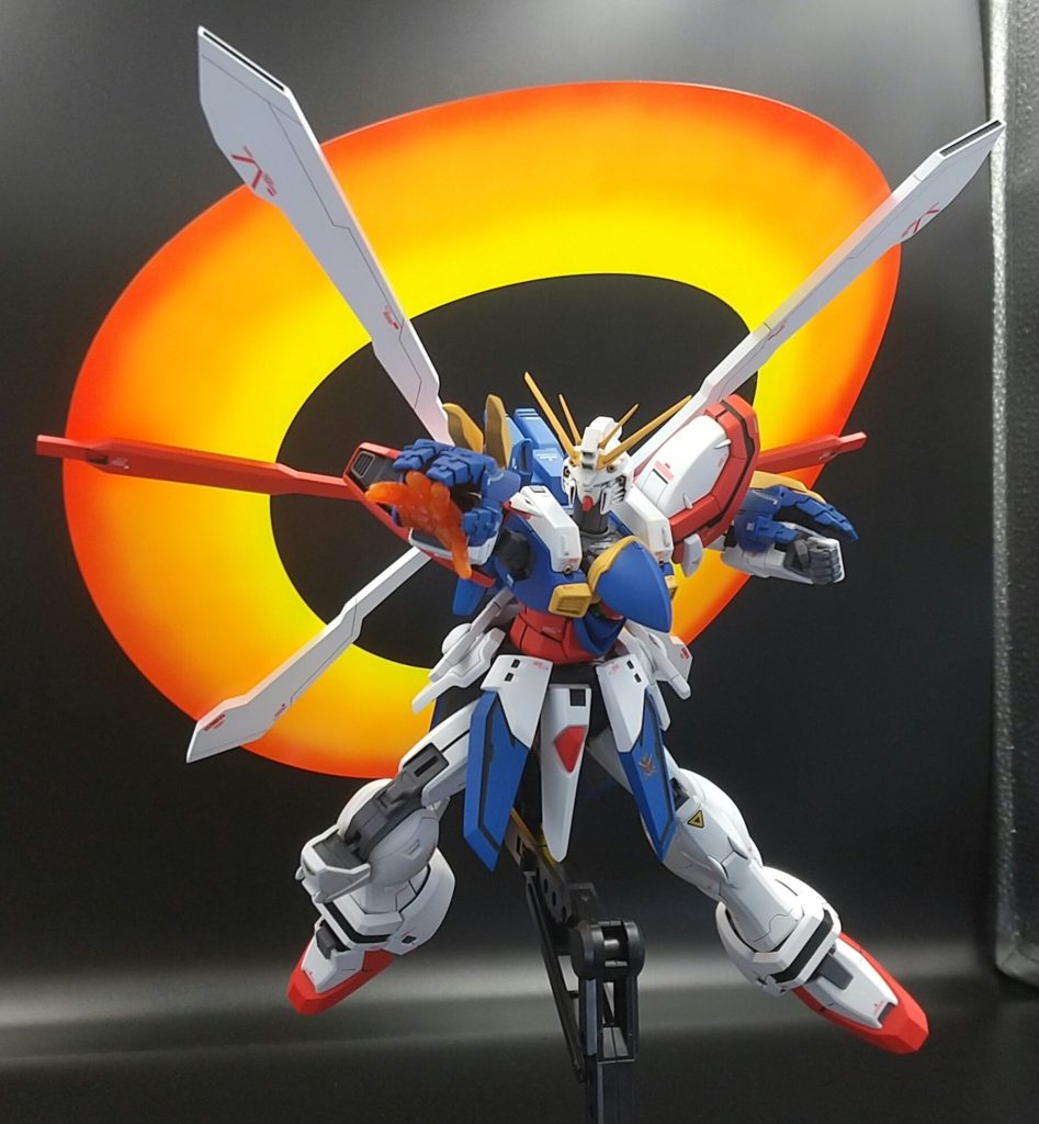 日輪は0.2mm透明プラ板を切り出し、小型ネオジムで接続しています。肩の取付け軸を若干延長して肩幅を広くし、後方に振れるよう調整して極僅かですが胸を張れるようにしました。マルチプライヤー内部にはキングオブハートのシールを貼りましたが全然見えませんでした(´・ω:;.:...