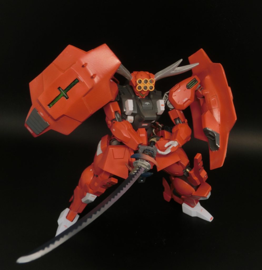 この太刀、刃文まで綺麗に再現されてます。