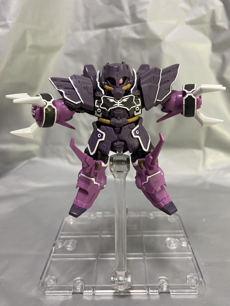 つま先の色変えシールが付属していましたが、使用せずにローゼン・ズールep7の調色見本でだいたいの調色をしてつま先とかかと部分を筆塗り塗装。