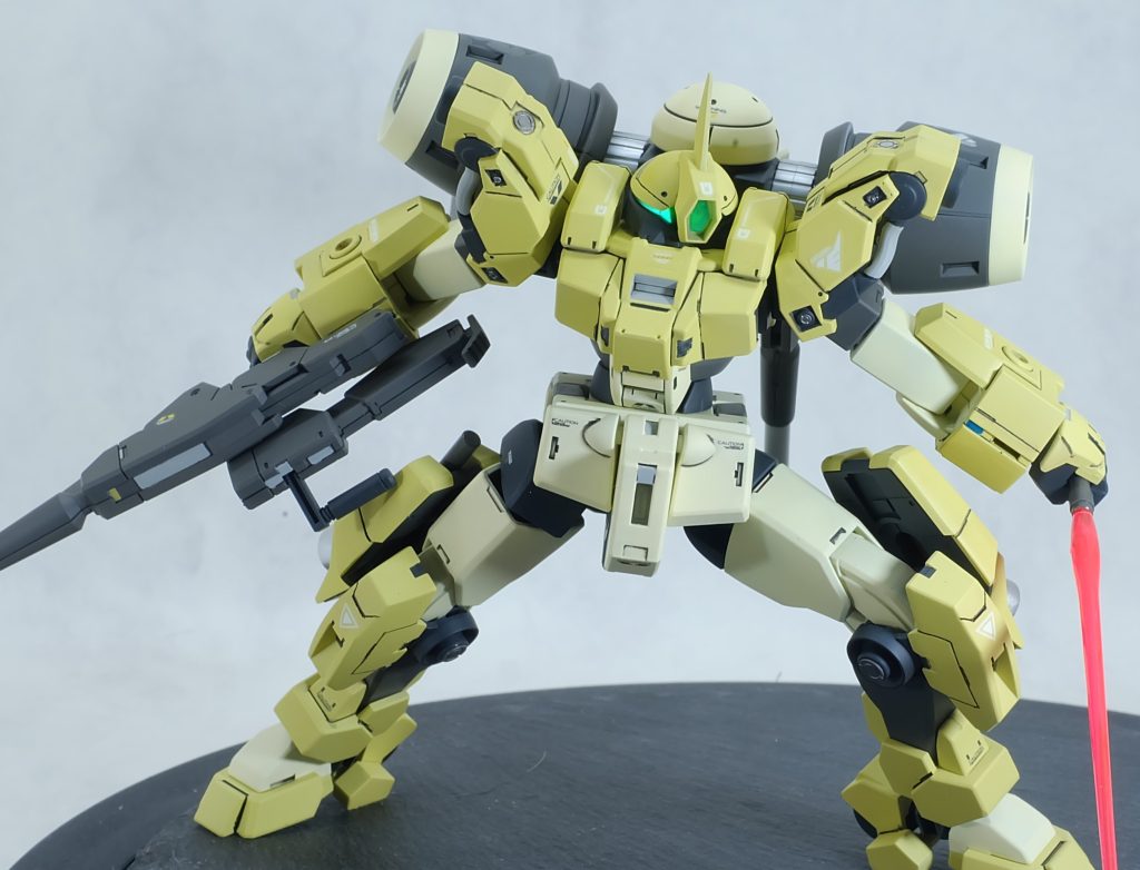 デカールは公式のデミトレ用を使用。チュチュ先輩が借りパクしたことになったな・・・