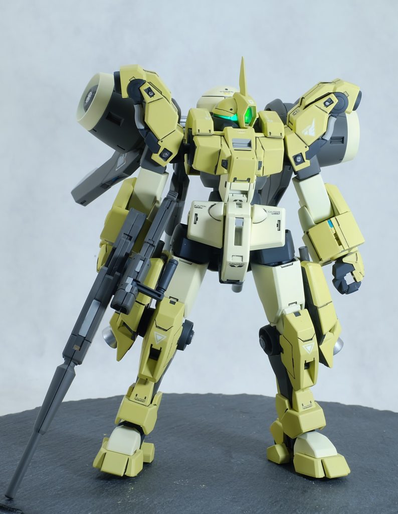 軽くスジボリの追加とメタルパーツの追加で仕上げました。