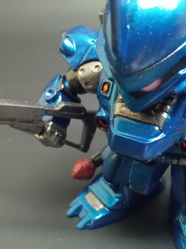 ショットガンを握らせて固定してるので武器の持ち替えできませんw