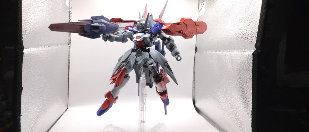 レシーバーガンとバインダービームキャノンを構えて。