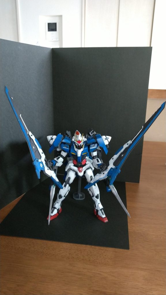 武器が重たそう。専用の支えが必要です。