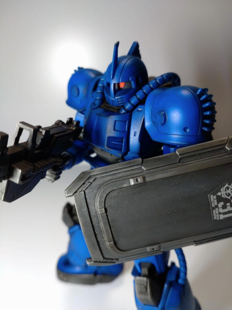 付属のデカールをそのまま使用したので違和感ありまくりで浮いてます…やっつけはダメですね。