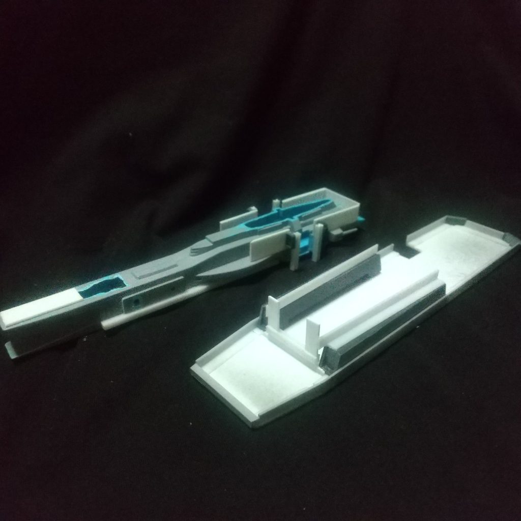 プラバンとプラ棒で作成しました♪ 