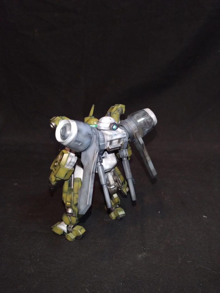 背面なぜだろう、スターウォーズの奴を思い出すのは😁