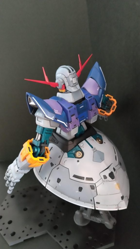 鬼ディテールです、実は見えない装甲裏にもちゃんとディテールが入ってますから恐るべしRGブランド。