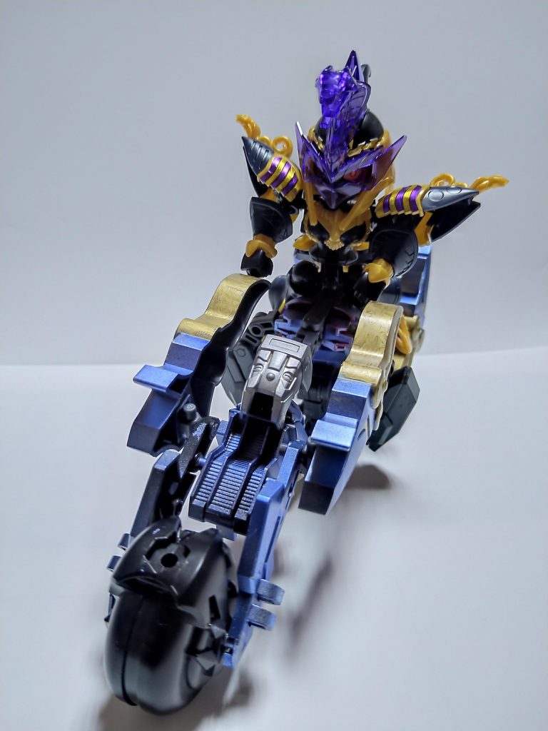 蛇繋がりでクレオパトラキュベレイを乗せて見ました。