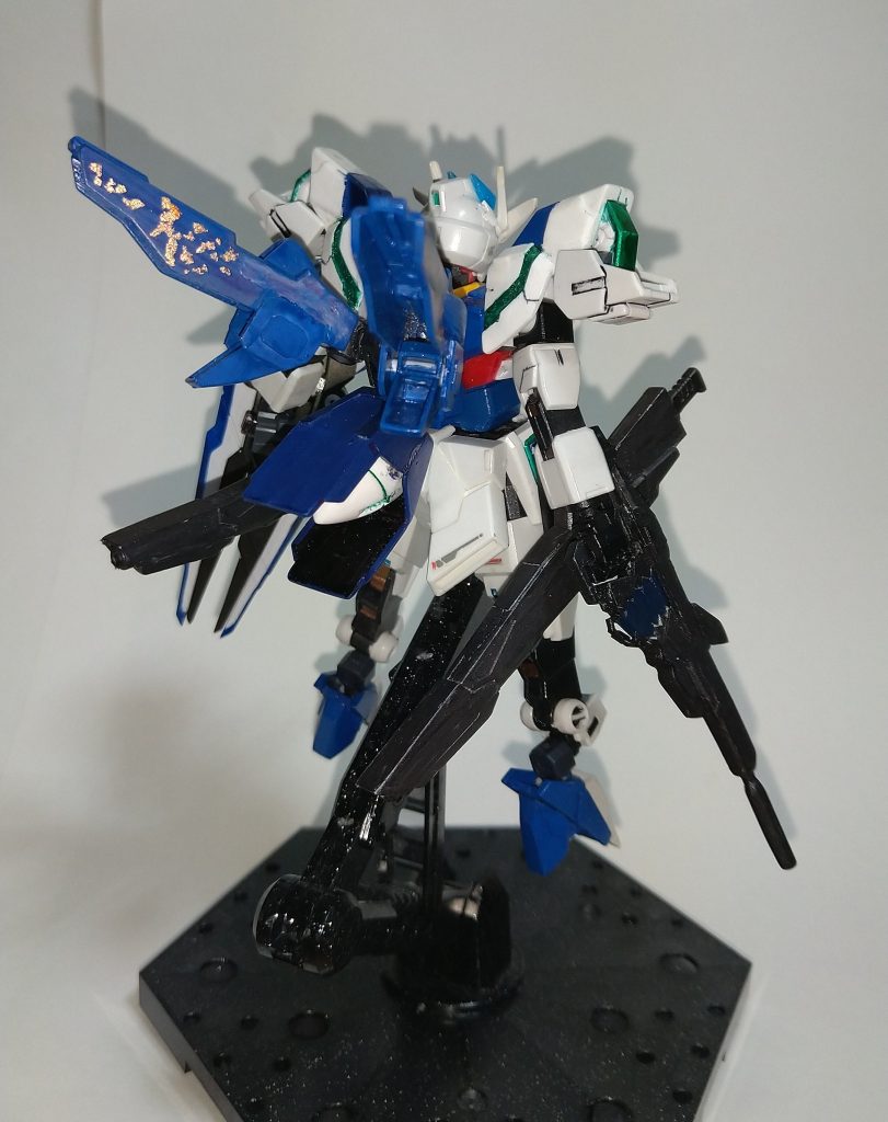 リア。武装一覧GNビームマグナムGNコアスプレーガン(グレネードランチャー装備)GNメガビームライフルNGNハイパーバズーカGNビームサーベルGNフレイムサーベルGNフレイムライフルGNエスカッシャン頭部バルカン