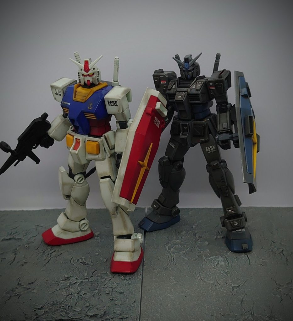 噂の刑事 トミーとマツ・・・白と黒をみると・・・若い方は?ですね!スルーして下さいもとい、(左)旧HG (右)EG