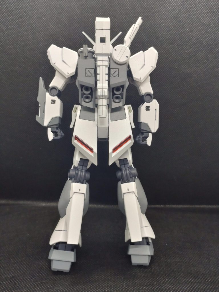 よく見たらポージングが歪んでますな(^o^)